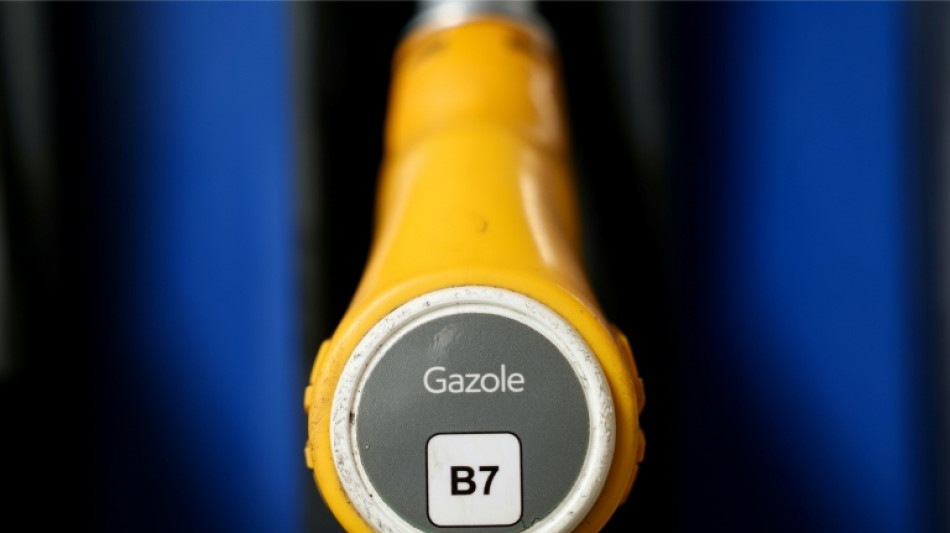 Prix du gazole: le gouvernement esp&egrave;re un effet imm&eacute;diat de la lib&eacute;ration de stocks strat&eacute;giques