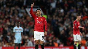 Casemiro ve "dif&iacute;cil" que el United renueve su contrato, pese a los pedidos de los hinchas
