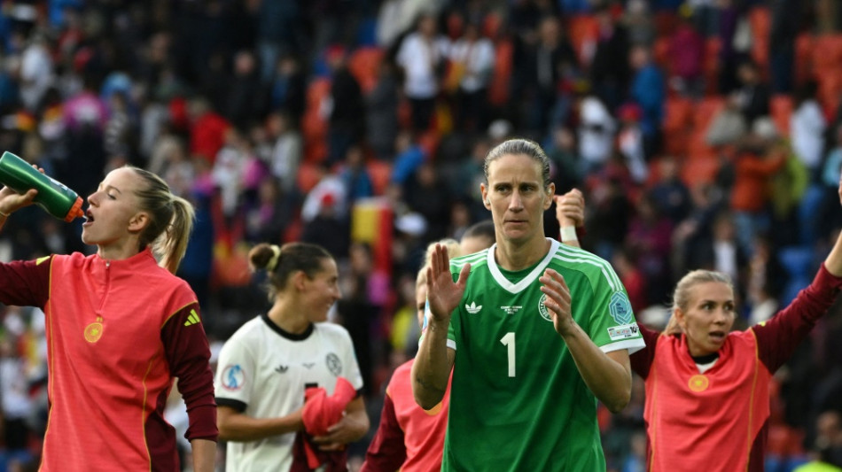 Riskantes Torwart-Spiel: Wück bittet Berger zum Gespräch