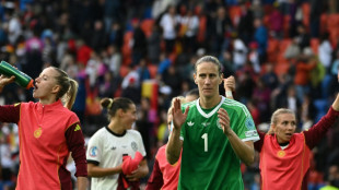 Riskantes Torwart-Spiel: Wück bittet Berger zum Gespräch