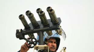 Polic&iacute;a india lanza gas lacrim&oacute;geno contra protesta de agricultores