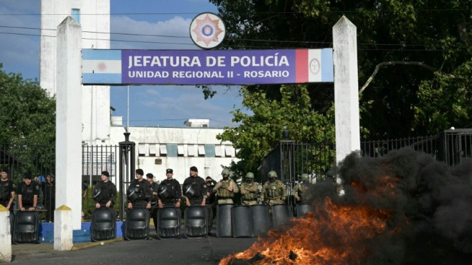 Rebeli&atilde;o policial na Argentina entre sirenes e reivindica&ccedil;&otilde;es salariais