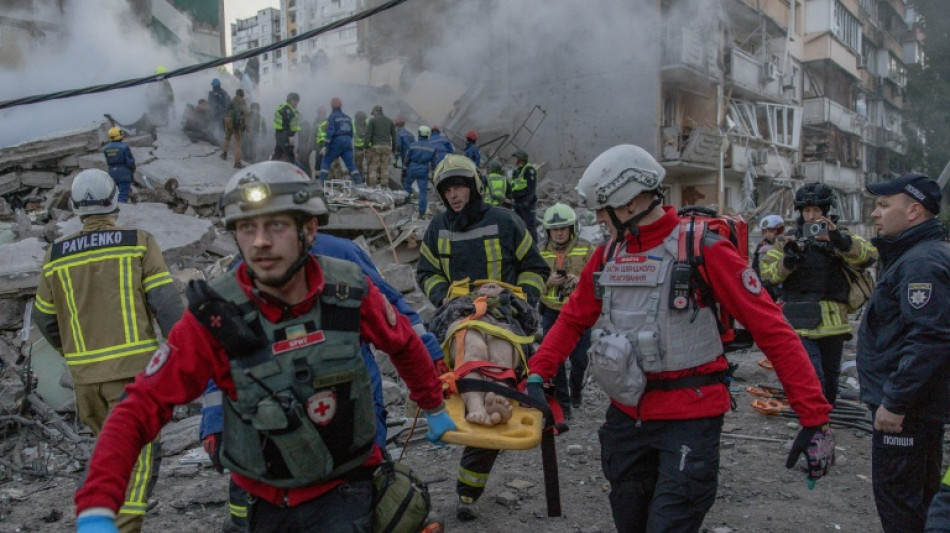 Kiew gedenkt mit Trauertag Opfer von schwerem russischen Angriff mit 24 Toten