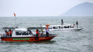 Trece muertos en el naufragio de un barco tur&iacute;stico en Vietnam