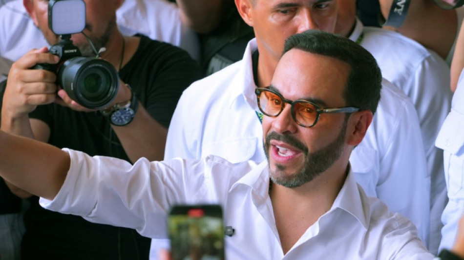 Justi&ccedil;a da Col&ocirc;mbia ordena que candidato direitista pe&ccedil;a desculpas por coment&aacute;rios sexistas