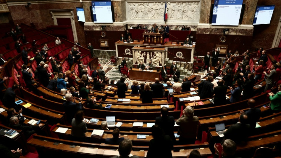 La suspension de la r&eacute;forme des retraites en passe d'&ecirc;tre vot&eacute;e &agrave; l'Assembl&eacute;e 