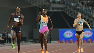 Dos Santos at the double, Jackson and Russell shine in Xiamen