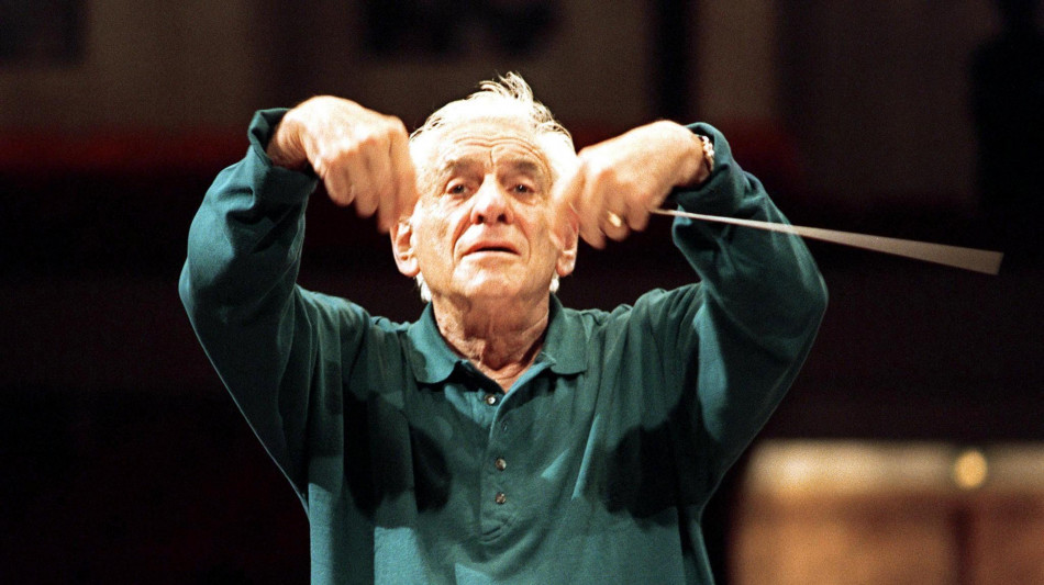 Eredi Bernstein, non ritiriamo la sua musica dal Kennedy Center