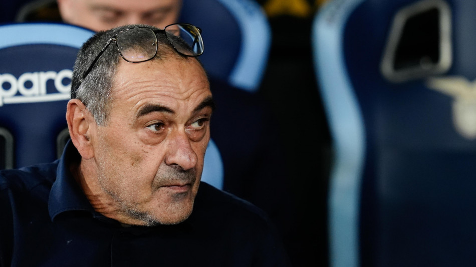 Lazio: Sarri 'Inter più forte, serve coltello tra i denti'