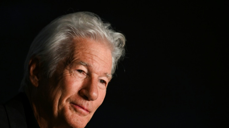 Richard Gere acusa Trump de 'destruir quase tudo de bom' dos EUA