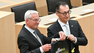 Gr&uuml;nen-Politiker &Ouml;zdemir ist neuer Ministerpr&auml;sident Baden-W&uuml;rttembergs