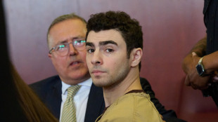 Mangione in tribunale a New York per l'assassinio del ceo