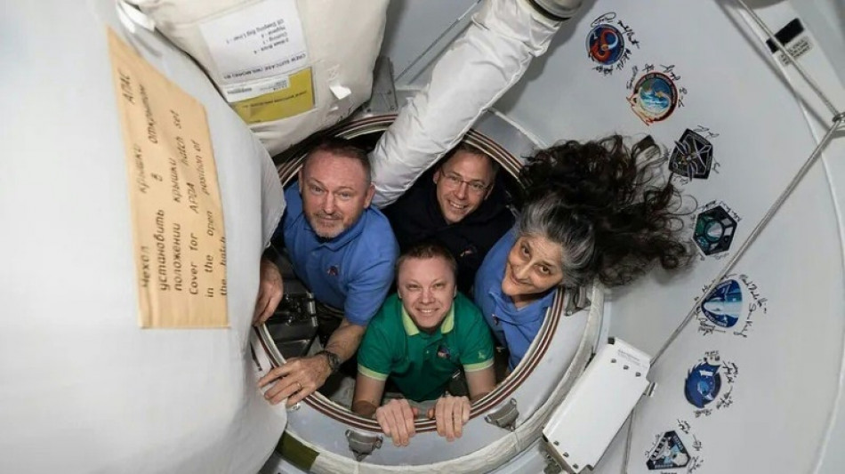 La NASA pospone misi&oacute;n que regresar&iacute;a a dos astronautas varados en la EEI