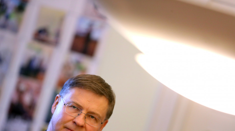 Dombrovskis, intervento su veicoli cinesi per ripristino parit&agrave;