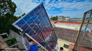 A Cuba, charbon de bois et panneaux solaires pour affronter la crise &eacute;nerg&eacute;tique