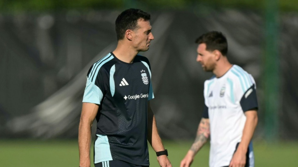 Messi ser&aacute; o melhor 'at&eacute; quando quiser', diz Scaloni