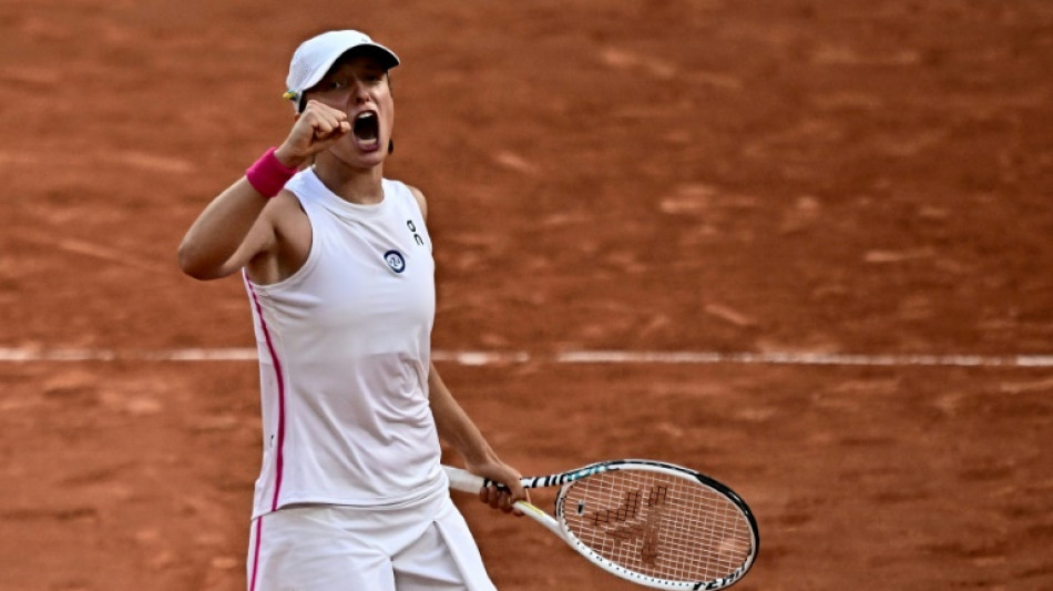 Swiatek defende t&iacute;tulo em Roland Garros contra a 'sensa&ccedil;&atilde;o' Muchova