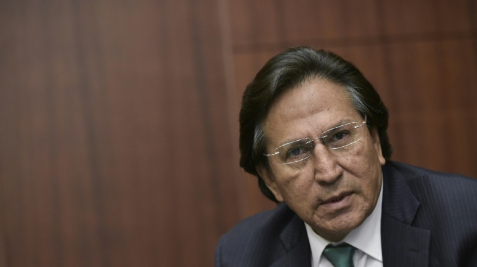 Ex-presidente Toledo se entrega &agrave; Justi&ccedil;a dos EUA para ser extraditado ao Peru