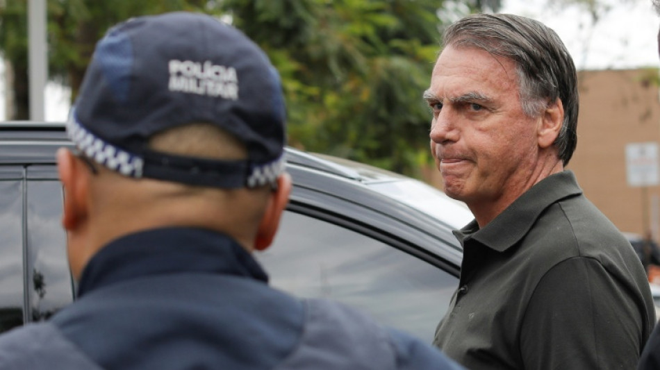Supremo de Brasil mantiene condena a 27 años de cárcel de Bolsonaro