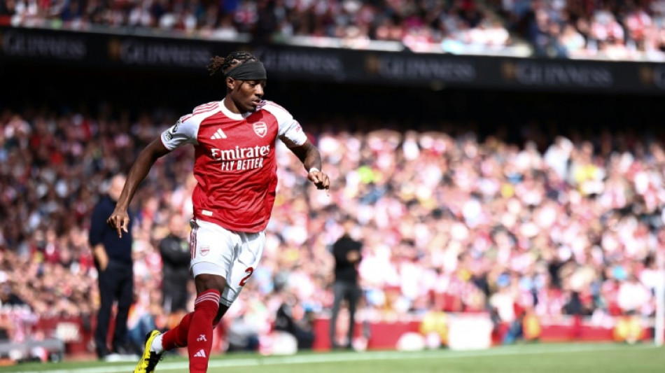 Madueke sofre les&atilde;o no joelho e aumenta lista de desfalques do Arsenal