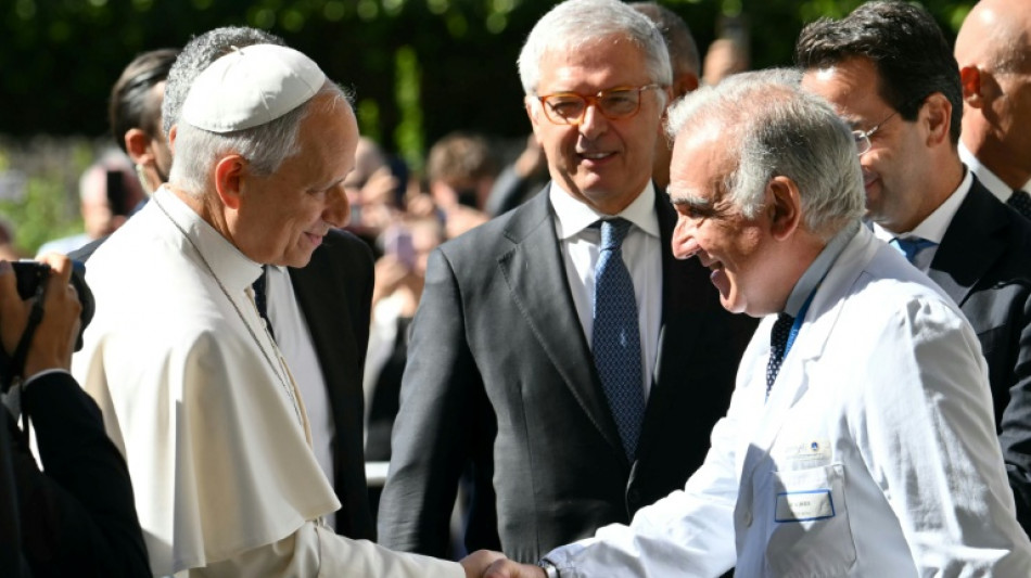 Le pape L&eacute;on XIV hospitalis&eacute; pour &ecirc;tre op&eacute;r&eacute; du poumon