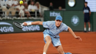 Sinner, Sabalenka aim to stay hot at French Open