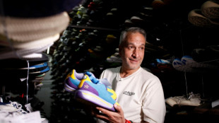 La "vida en pasos": historias de zapatos en una inmensa colecci&oacute;n en Ecuador