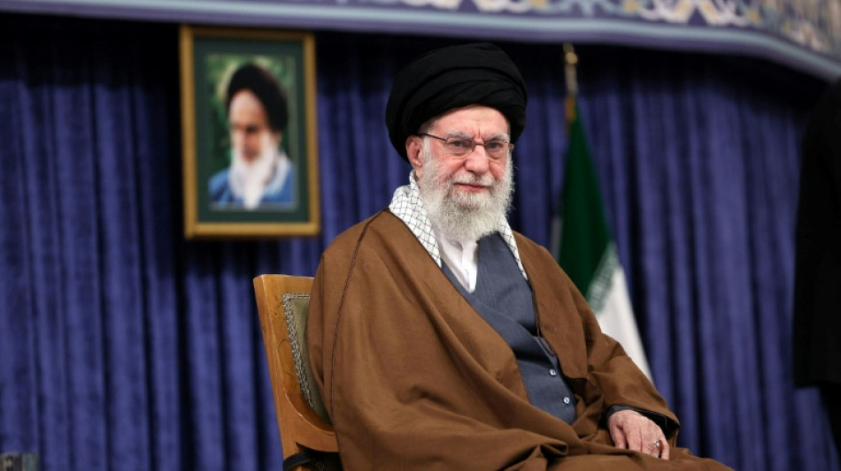 Iran: la mobilisation ne faiblit pas, le pays toujours sans internet