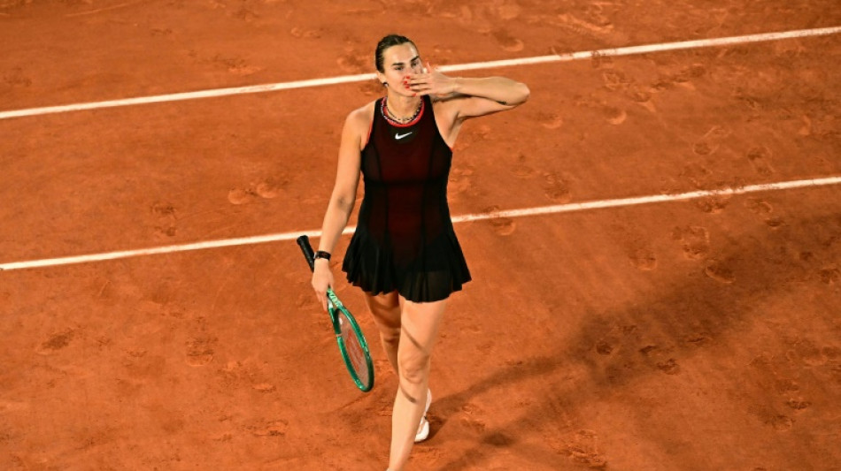 Sabalenka overpowers Osaka to reach French Open quarter-finals