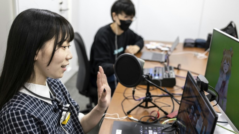 Au Japon, les Youtubeurs virtuels amassent des fortunes bien r&eacute;elles