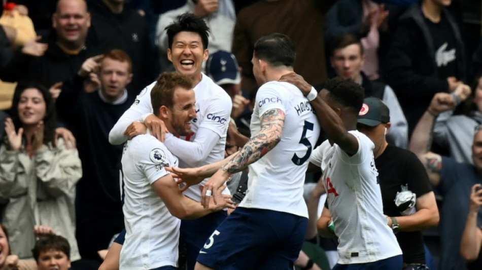 Angleterre: Tottenham d&eacute;passe Arsenal 