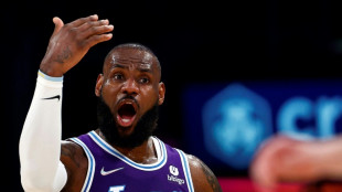 NBA: LeBron James d&eacute;cisif chez les Lakers, Popovich historique chez les Spurs