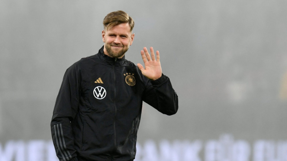 DFB-Elf mit Doppelspitze und Deb&uuml;tant Wolf gegen Peru
