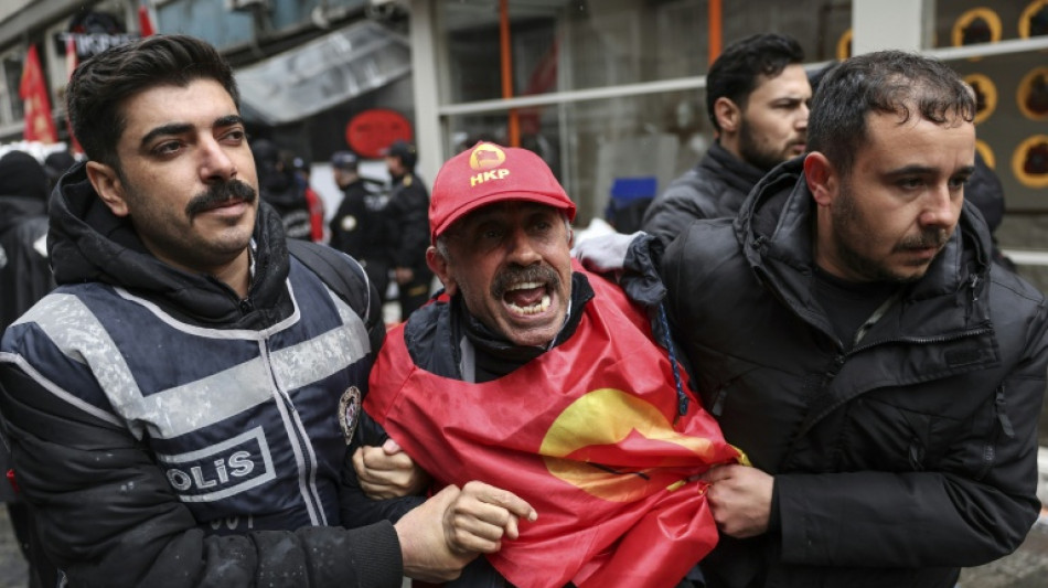 Turkish police fire tear gas, arrest hundreds at Istanbul May Day rallies