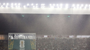 Gewitter: FIFA diskutiert Verlegung von Mexiko-England 