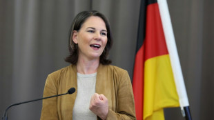 Regierungsflieger Baerbocks bricht erneut Start aus Abu Dhabi ab