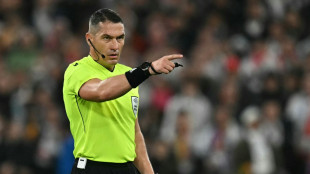 Tunesien und Japan im 1000. WM-Spiel - Sondertrikot f&uuml;r Referee