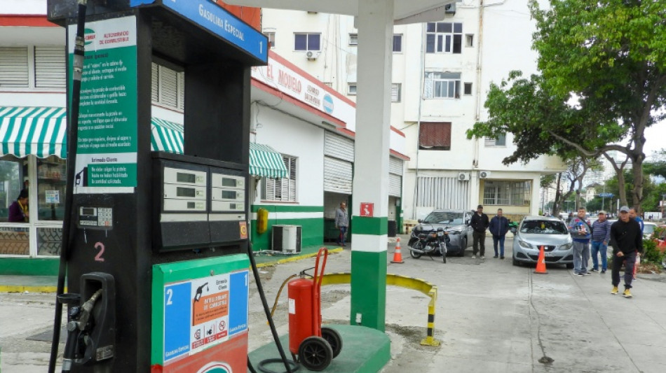 Empresas privadas buscam importar combust&iacute;vel ante crise energ&eacute;tica em Cuba