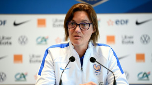 Les Bleues "pr&ecirc;tes &agrave; souffrir" avant l'Euro, dit Diacre 