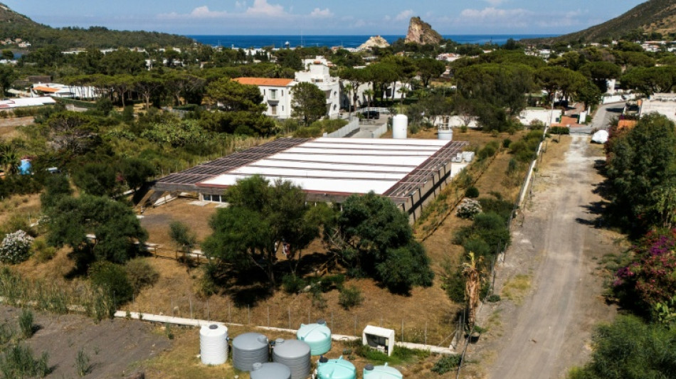 Dans les &icirc;les &Eacute;oliennes, l'eau douce vaut "presque de l'or"