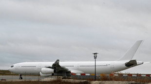Avi&oacute;n que iba a Nicaragua con 303 pasajeros bloqueado en Francia parti&oacute; rumbo a India