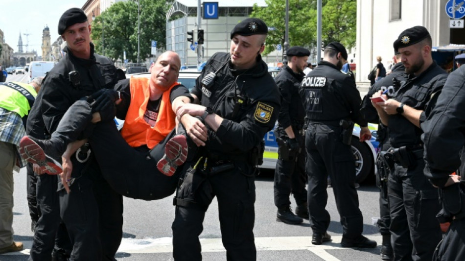 L&auml;nderumfrage: Mindestens 80.000 Einsatzkr&auml;fte pro Jahr Opfer von Angriffen