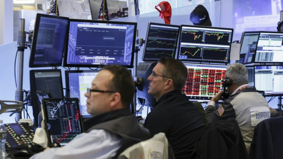 Wall Street finit proche de l'&eacute;quilibre, retenue par les valeurs technologiques