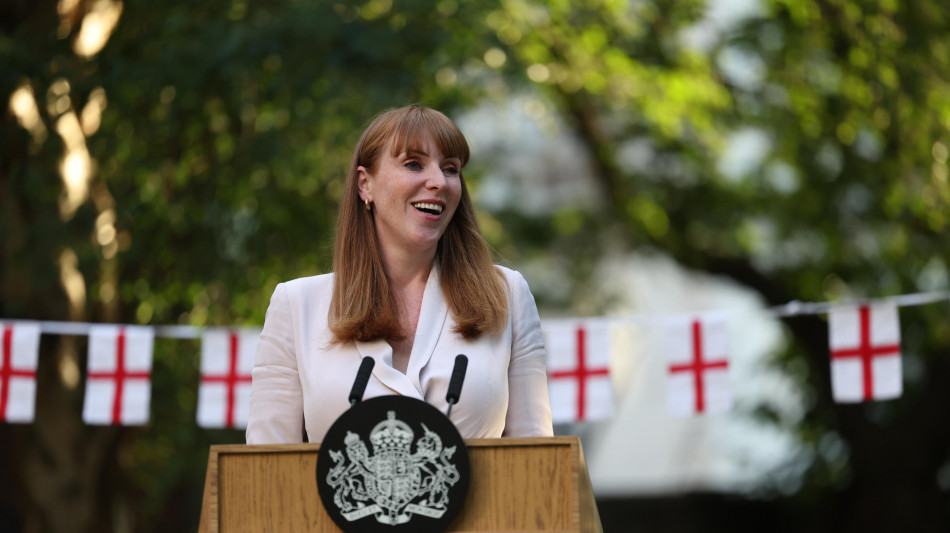 Scandalo casa, vicepremier Gb Rayner sempre più in bilico