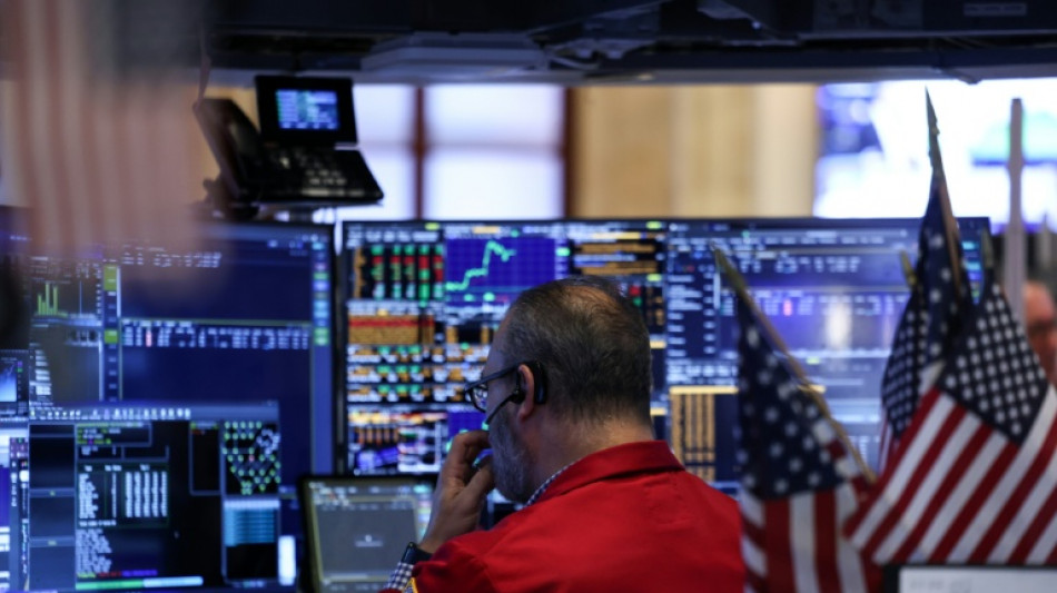 Wall Street termine sans grand entrain, attend la r&eacute;union de la Fed