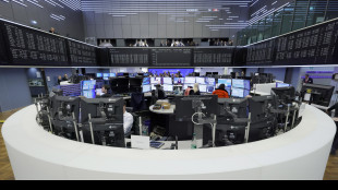 Borsa: in Europa avvio in leggero calo, Francoforte -0,16%