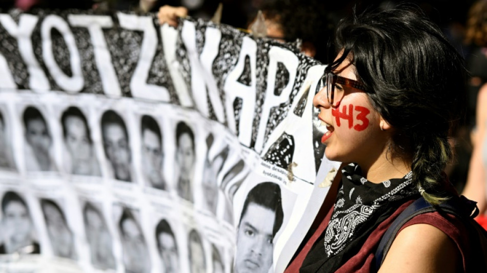 Analizar&aacute;n restos que podr&iacute;an pertenecer a estudiantes de Ayotzinapa
