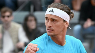 Krankheit &uuml;berstanden: Zverev locker im Achtelfinale