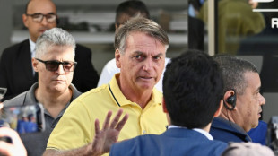 Bolsonaro deixa pris&atilde;o domiciliar para fazer exames m&eacute;dicos