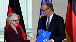 Wirtschaftsweise: 2026 nur 0,9 Prozent Wachstum - scharfe Kritik an Sonderverm&ouml;gen